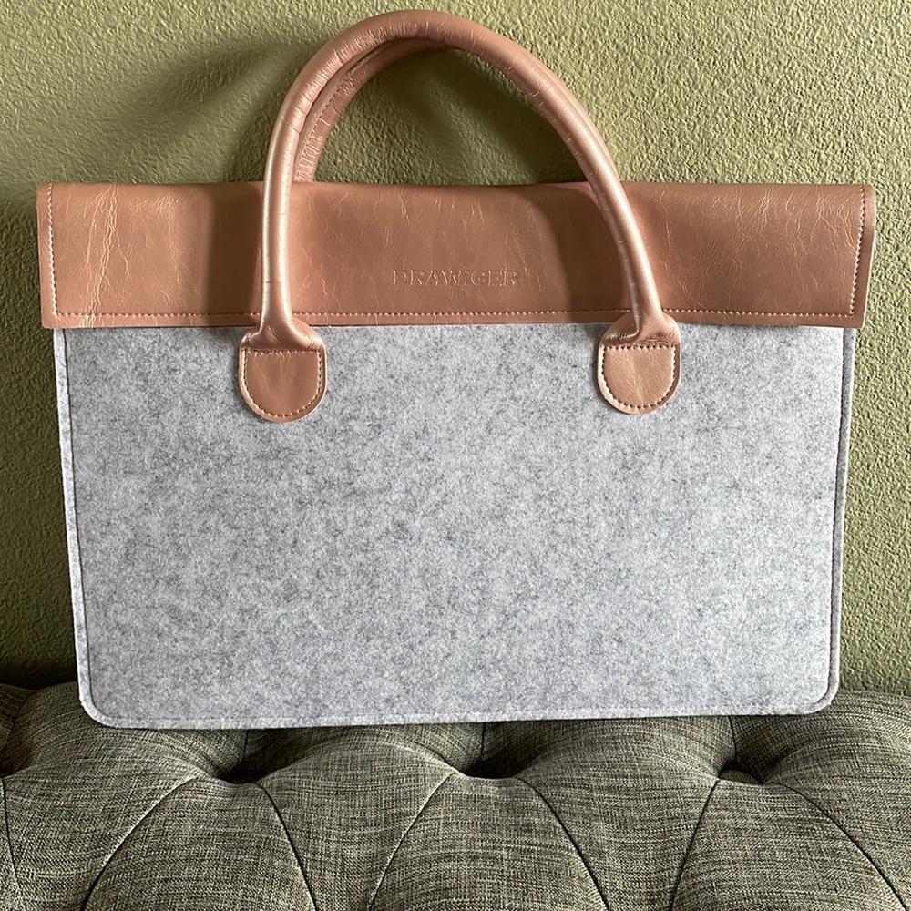 Stylish laptop case